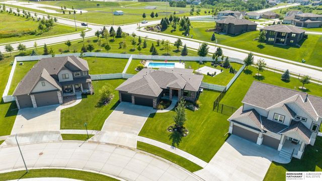 10514 S 103rd Street, Papillion, NE 68046