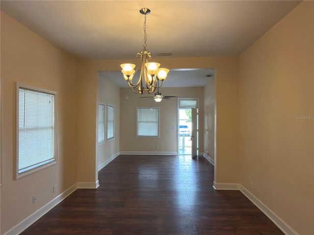 2528 W SAINT JOHN STREET, Tampa, FL 33607