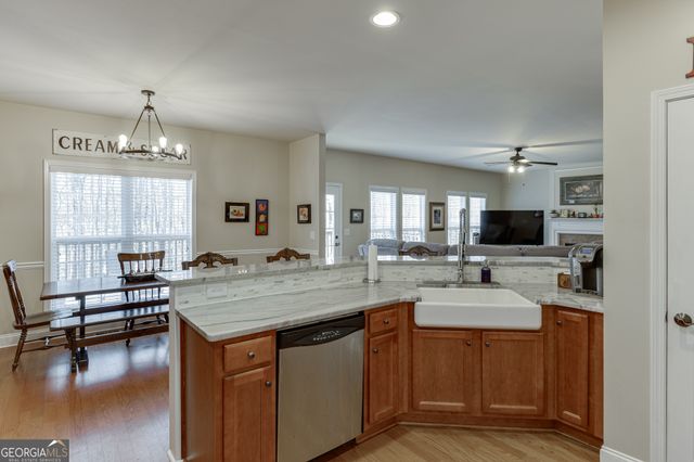 810 Liberty Bell Run, Hoschton, GA 30548