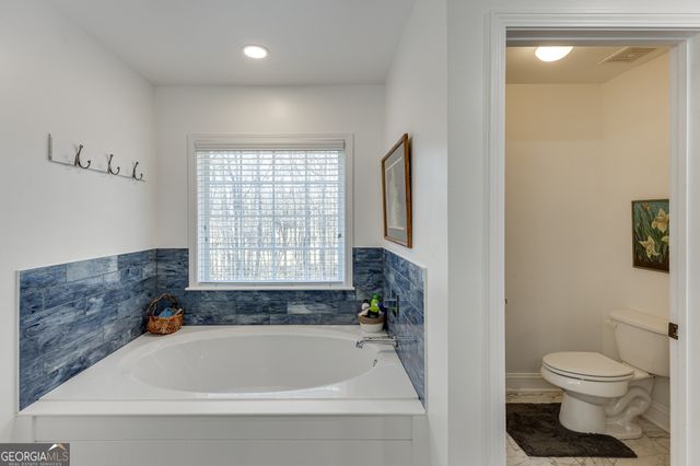 810 Liberty Bell Run, Hoschton, GA 30548