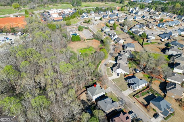 810 Liberty Bell Run, Hoschton, GA 30548