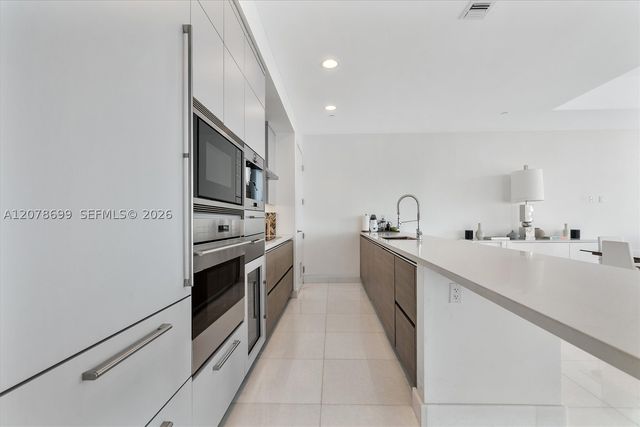 17475 Collins Ave 2203, Sunny Isles Beach, FL 33160