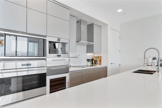 17475 Collins Ave 2203, Sunny Isles Beach, FL 33160