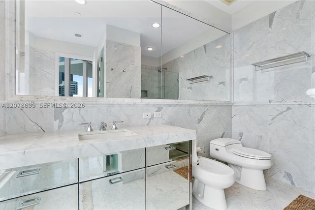 17475 Collins Ave 2203, Sunny Isles Beach, FL 33160