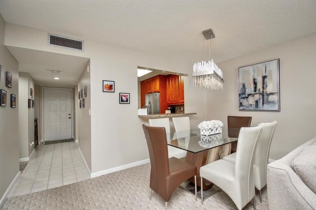 7286 Huntington Lane 408, Delray Beach, FL 33446