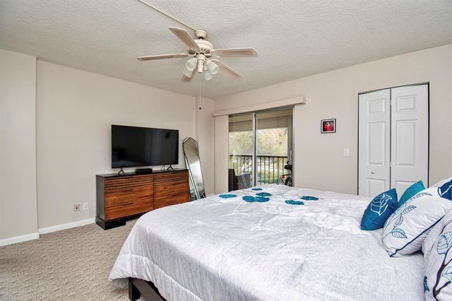 7286 Huntington Lane 408, Delray Beach, FL 33446