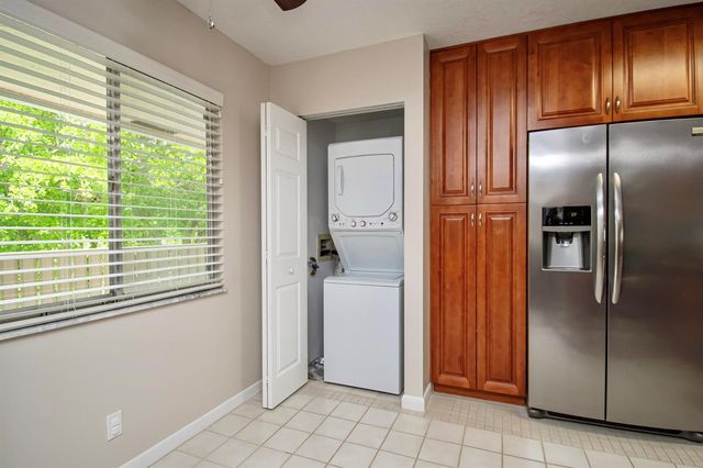 7286 Huntington Lane 408, Delray Beach, FL 33446