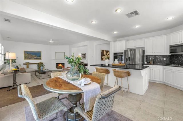 17089 Bluff Vista Court, Riverside, CA 92503