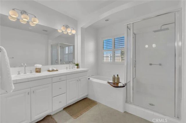 17089 Bluff Vista Court, Riverside, CA 92503