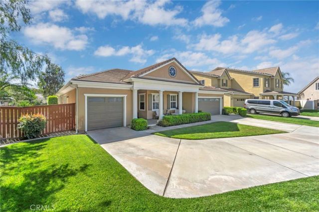 17089 Bluff Vista Court, Riverside, CA 92503
