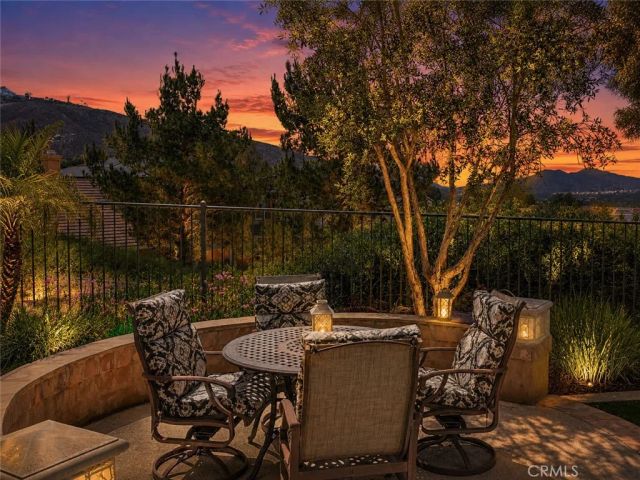 17089 Bluff Vista Court, Riverside, CA 92503