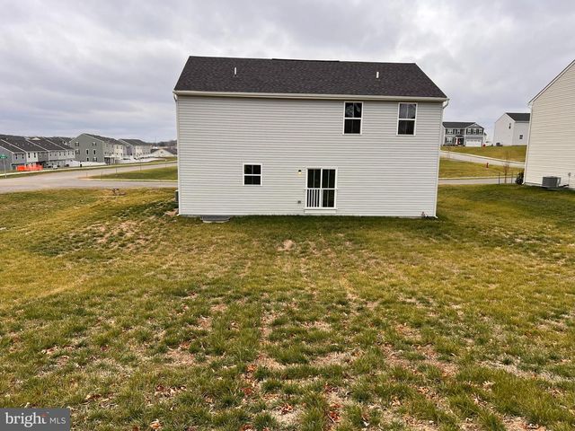 801 OTERO LN, Hedgesville, WV 25427