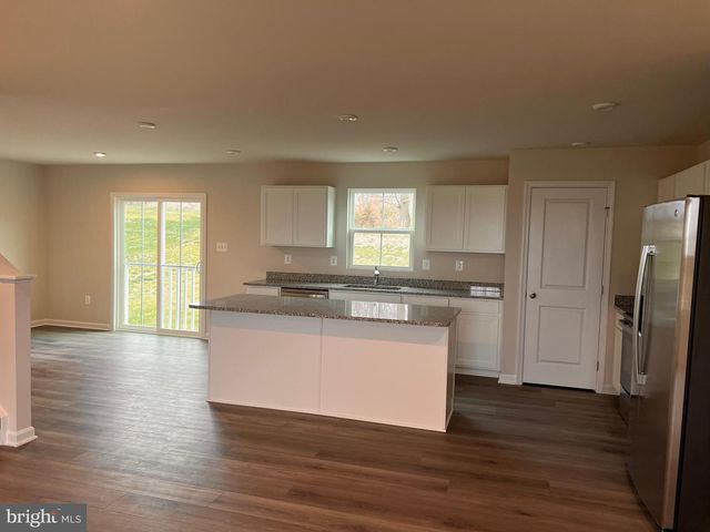 801 OTERO LN, Hedgesville, WV 25427