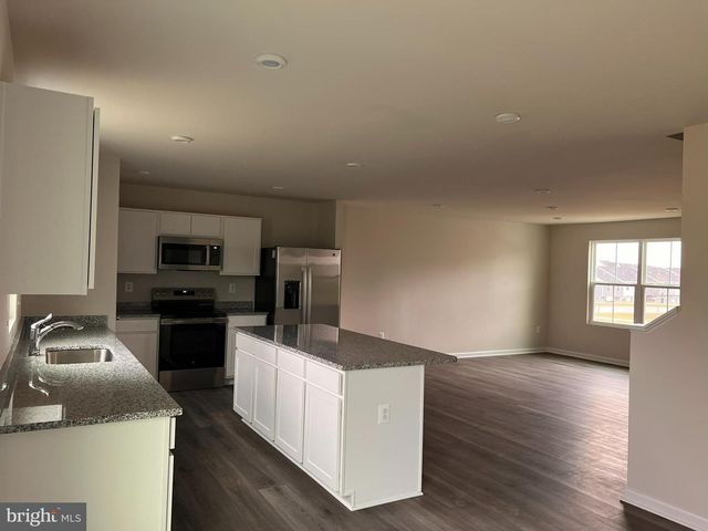 801 OTERO LN, Hedgesville, WV 25427