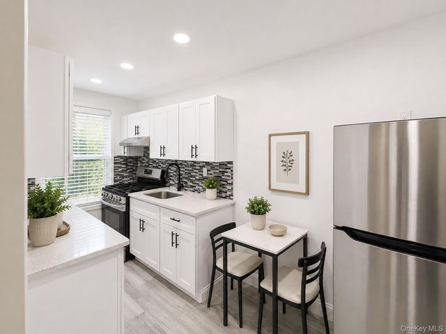 88-10 34 Avenue 3K, Jackson Heights, NY 11372