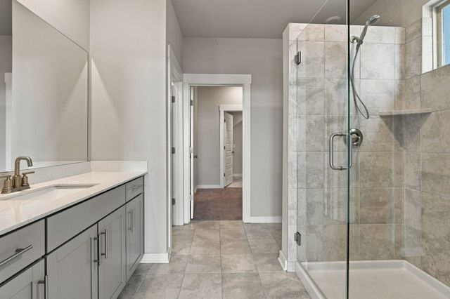 1100 Pebble Run Rd, Hendersonville, TN 37075