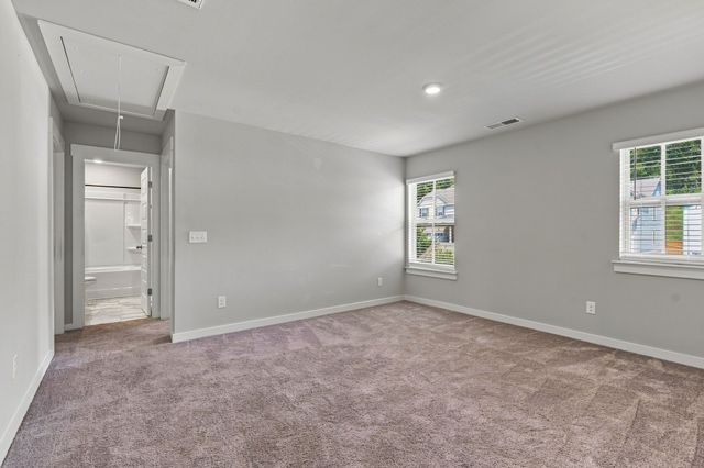 1100 Pebble Run Rd, Hendersonville, TN 37075