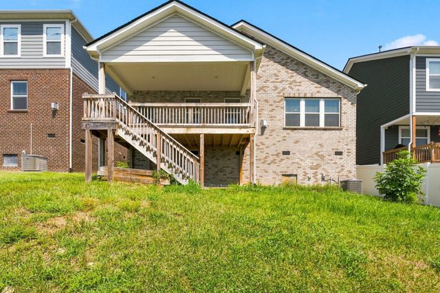 1100 Pebble Run Rd, Hendersonville, TN 37075