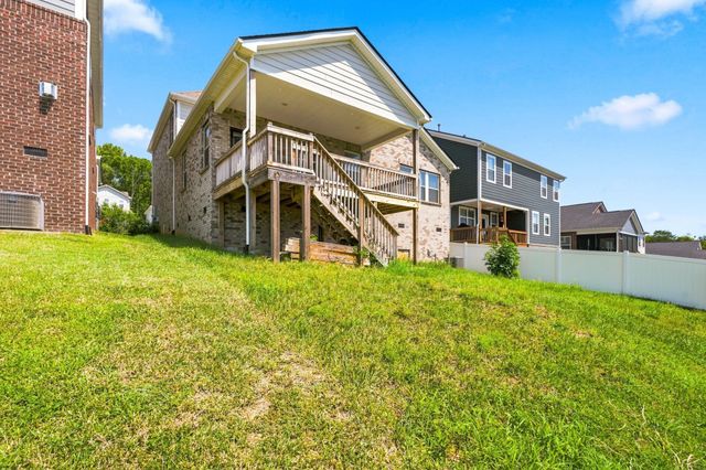 1100 Pebble Run Rd, Hendersonville, TN 37075