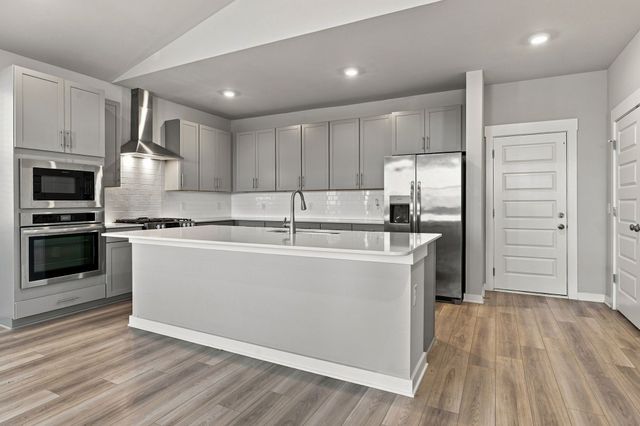 1100 Pebble Run Rd, Hendersonville, TN 37075