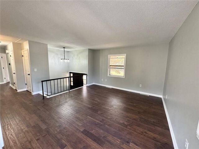 185 SE 421 Road, Warrensburg, MO 64093