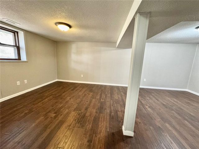 185 SE 421 Road, Warrensburg, MO 64093