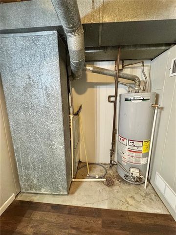 185 SE 421 Road, Warrensburg, MO 64093