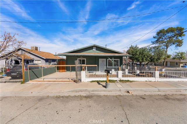 625 E Freedrick Street, Barstow, CA 92311