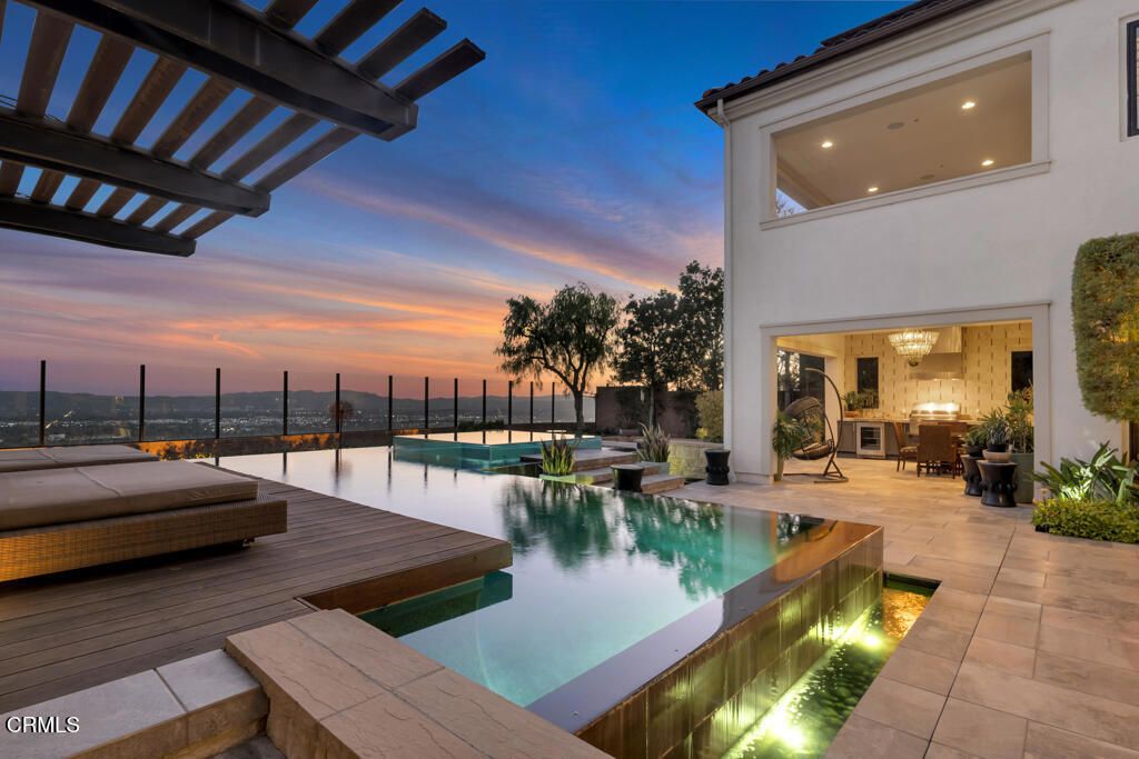 11735 N Manchester Way, Porter Ranch, CA 91326