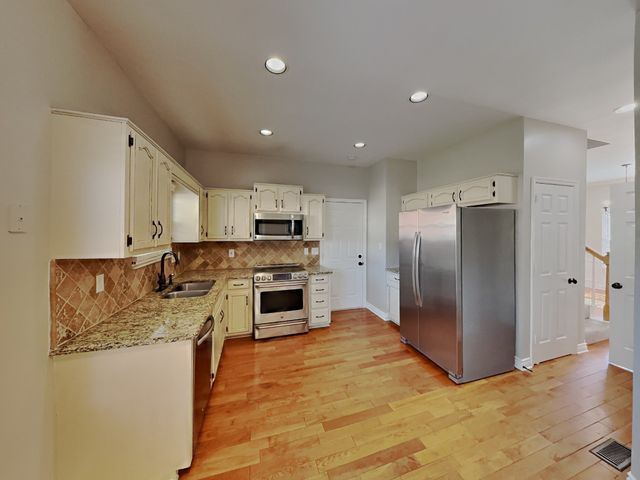 1313 Summer Haven Cir, Franklin, TN 37069