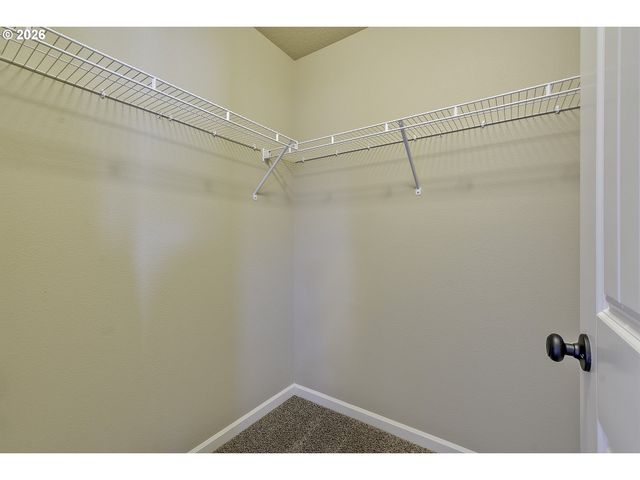 131 Nw CONNELL Ave, Hillsboro, OR 97124