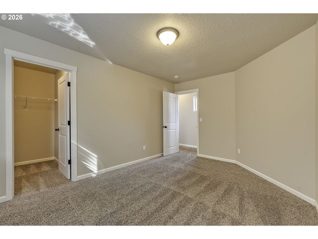 131 Nw CONNELL Ave, Hillsboro, OR 97124