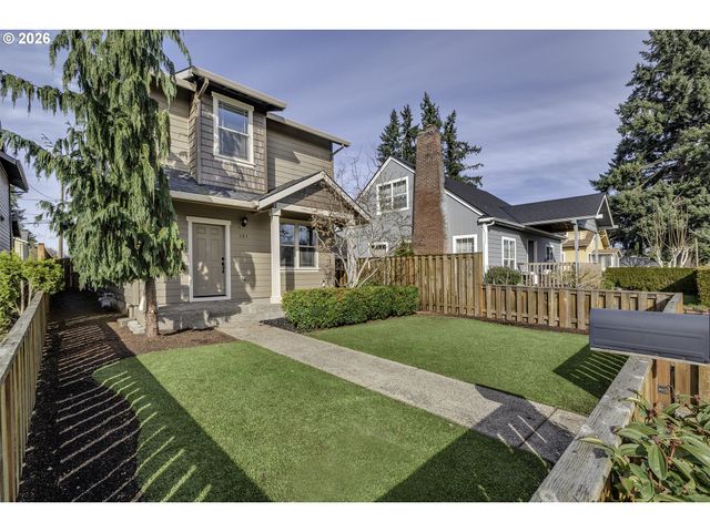 131 Nw CONNELL Ave, Hillsboro, OR 97124