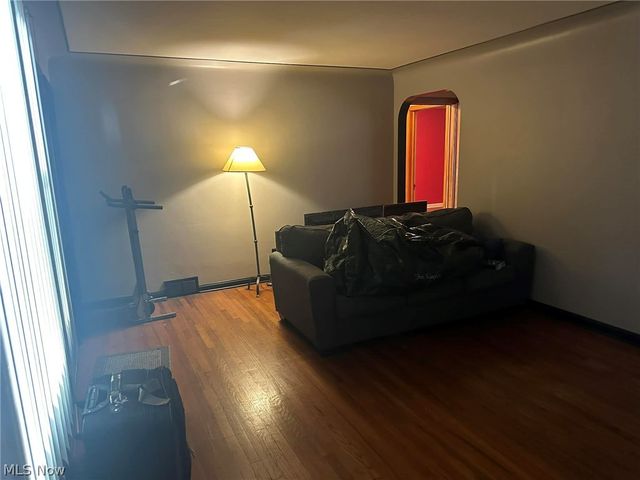 2328 Connecticut Avenue, Youngstown, OH 44509