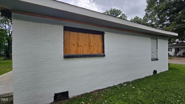 807 Irma SE Street, Wilson, NC 27893