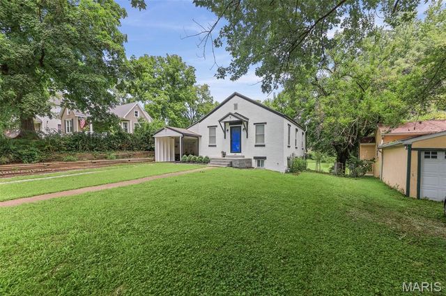 118 Hazel Avenue, Belleville, IL 62223