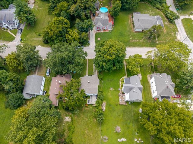 118 Hazel Avenue, Belleville, IL 62223
