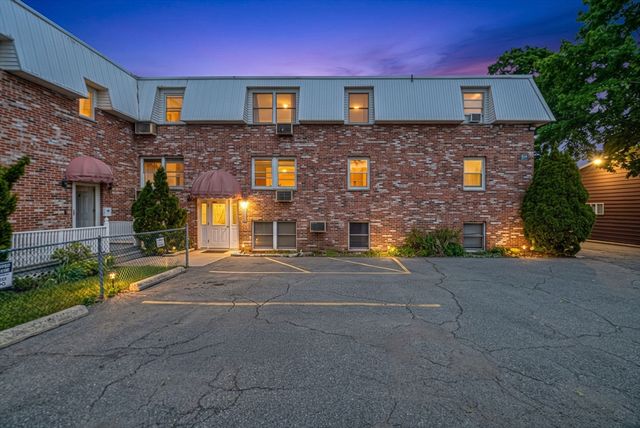 33A Jackson St. 103, Lynn, MA 01902