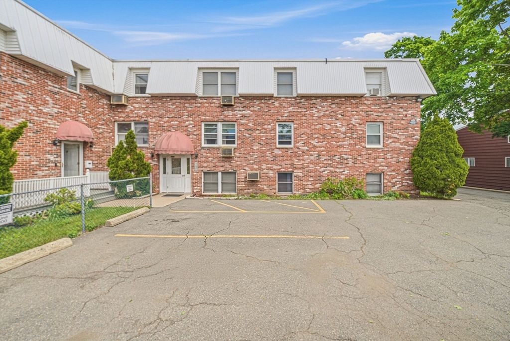 33A Jackson St. 103, Lynn, MA 01902
