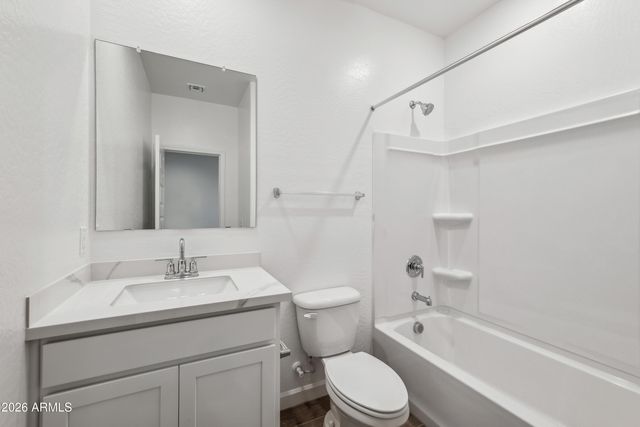 2551 W Sentiero Avenue, Apache Junction, AZ 85120