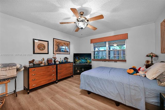 330 Briarwood Cir 3-19, Hollywood, FL 33024