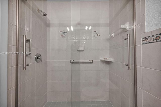 330 Briarwood Cir 3-19, Hollywood, FL 33024