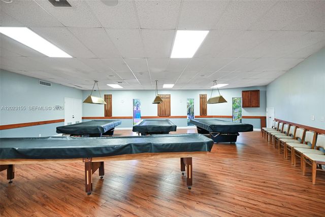 330 Briarwood Cir 3-19, Hollywood, FL 33024