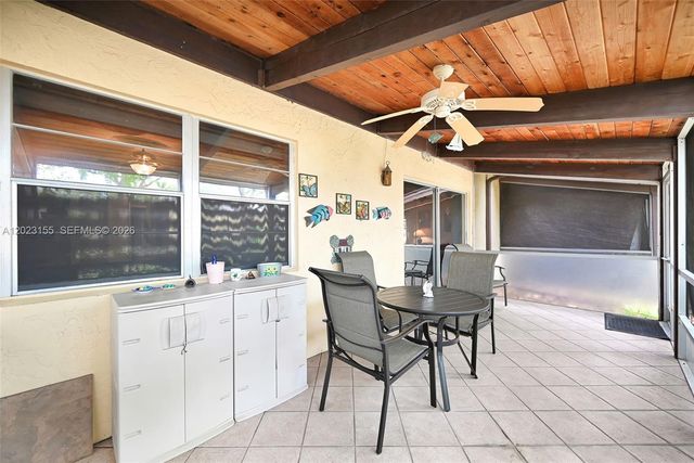 330 Briarwood Cir 3-19, Hollywood, FL 33024