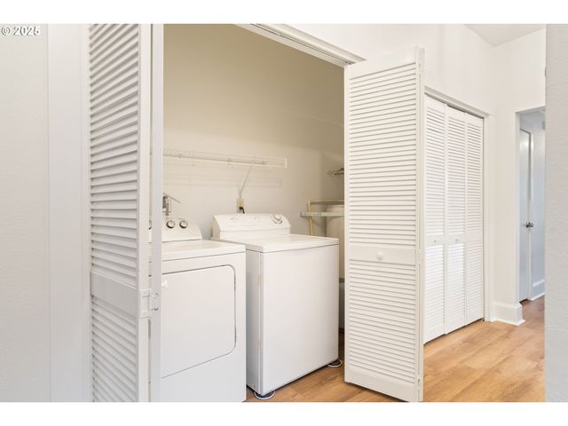 618 Ne KILLINGSWORTH Ct, Portland, OR 97211