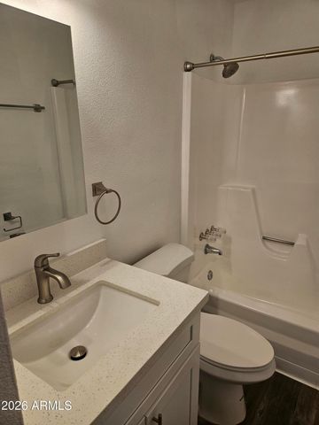 1829 N 50th Street 15A, Phoenix, AZ 85008