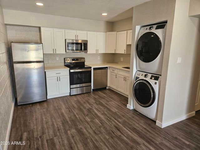 1829 N 50th Street 15A, Phoenix, AZ 85008