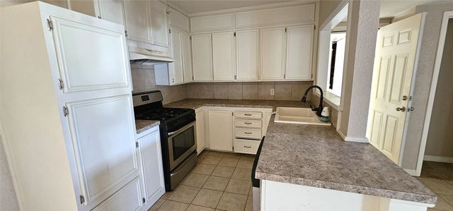 317 E 10th Street, Coleman, TX 76834