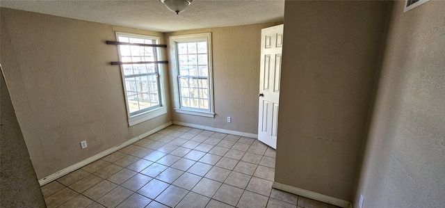 317 E 10th Street, Coleman, TX 76834