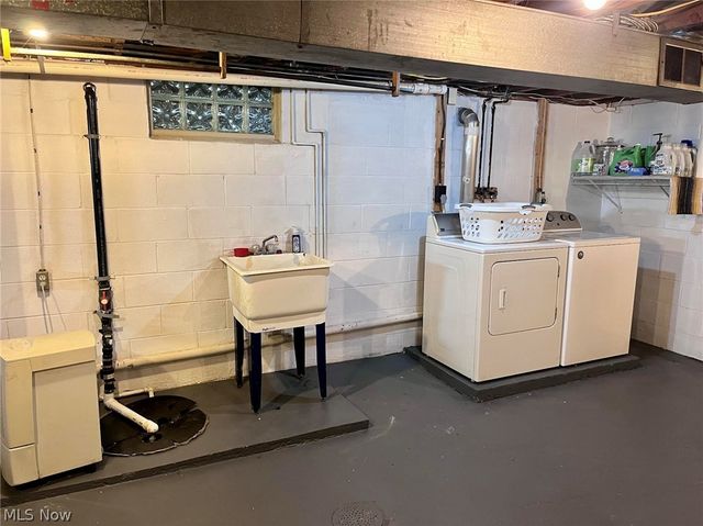 5221 Revere Avenue NW, Massillon, OH 44647